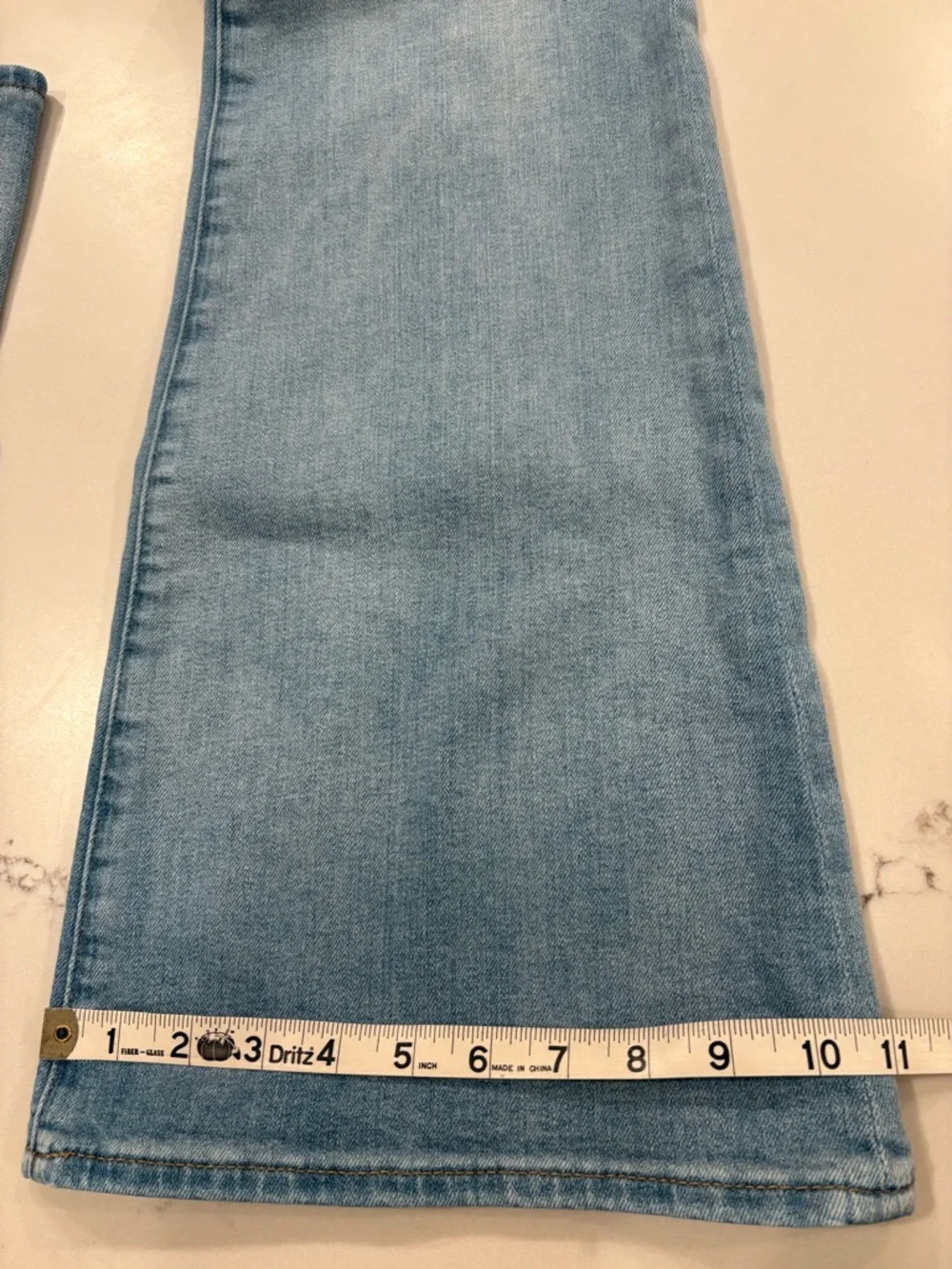 Express 70s Flare Mid Rise Women’s Flare Jeans Light Wash Stretchy 4R